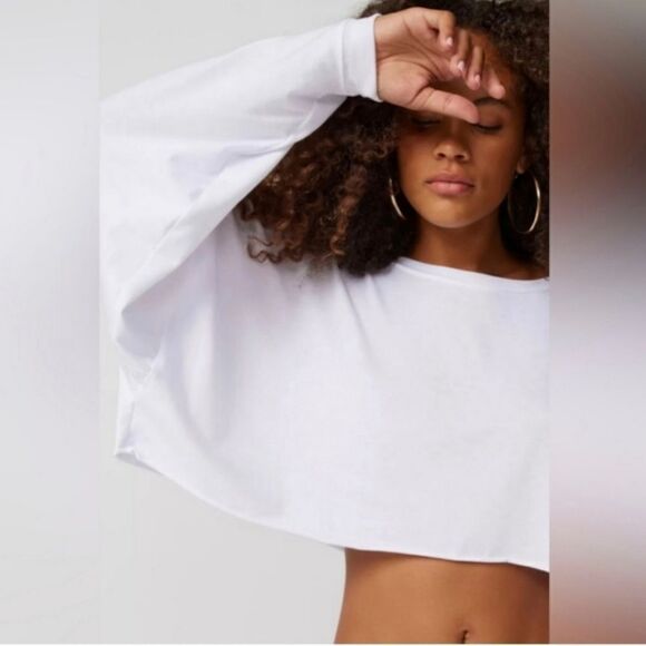 Out From Under Addison Cozy Cropped Tee URBAN OUTFITTERS - Picture 12 of 14